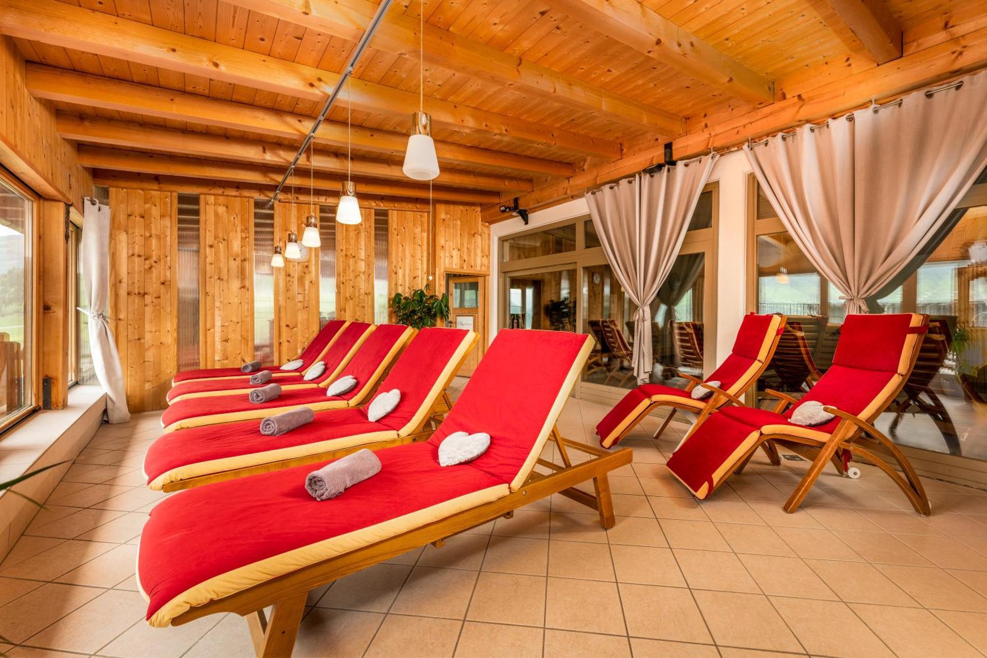Alpen Wohlfuehlhotel Doerflwirt هينزنبرغ المظهر الخارجي الصورة