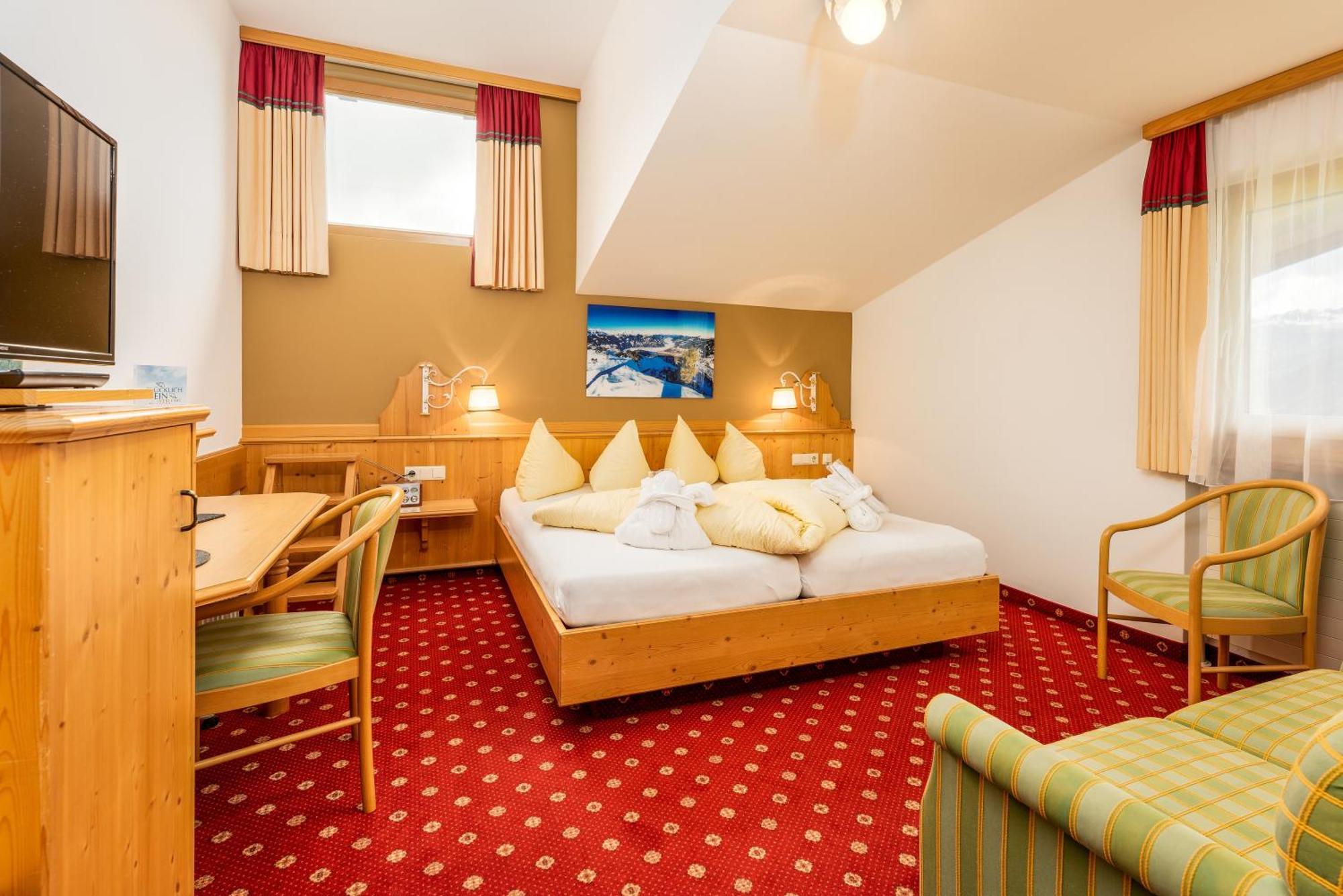 Alpen Wohlfuehlhotel Doerflwirt هينزنبرغ المظهر الخارجي الصورة