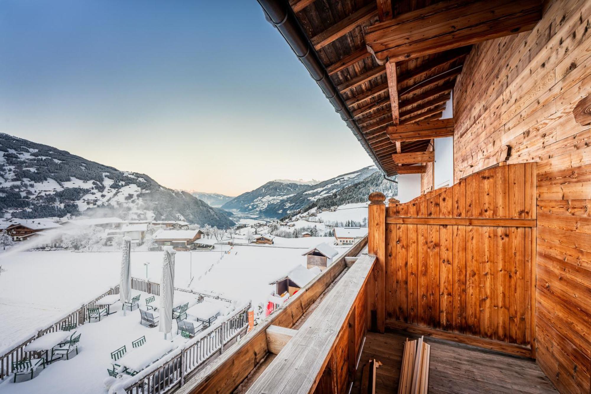 Alpen Wohlfuehlhotel Doerflwirt هينزنبرغ المظهر الخارجي الصورة