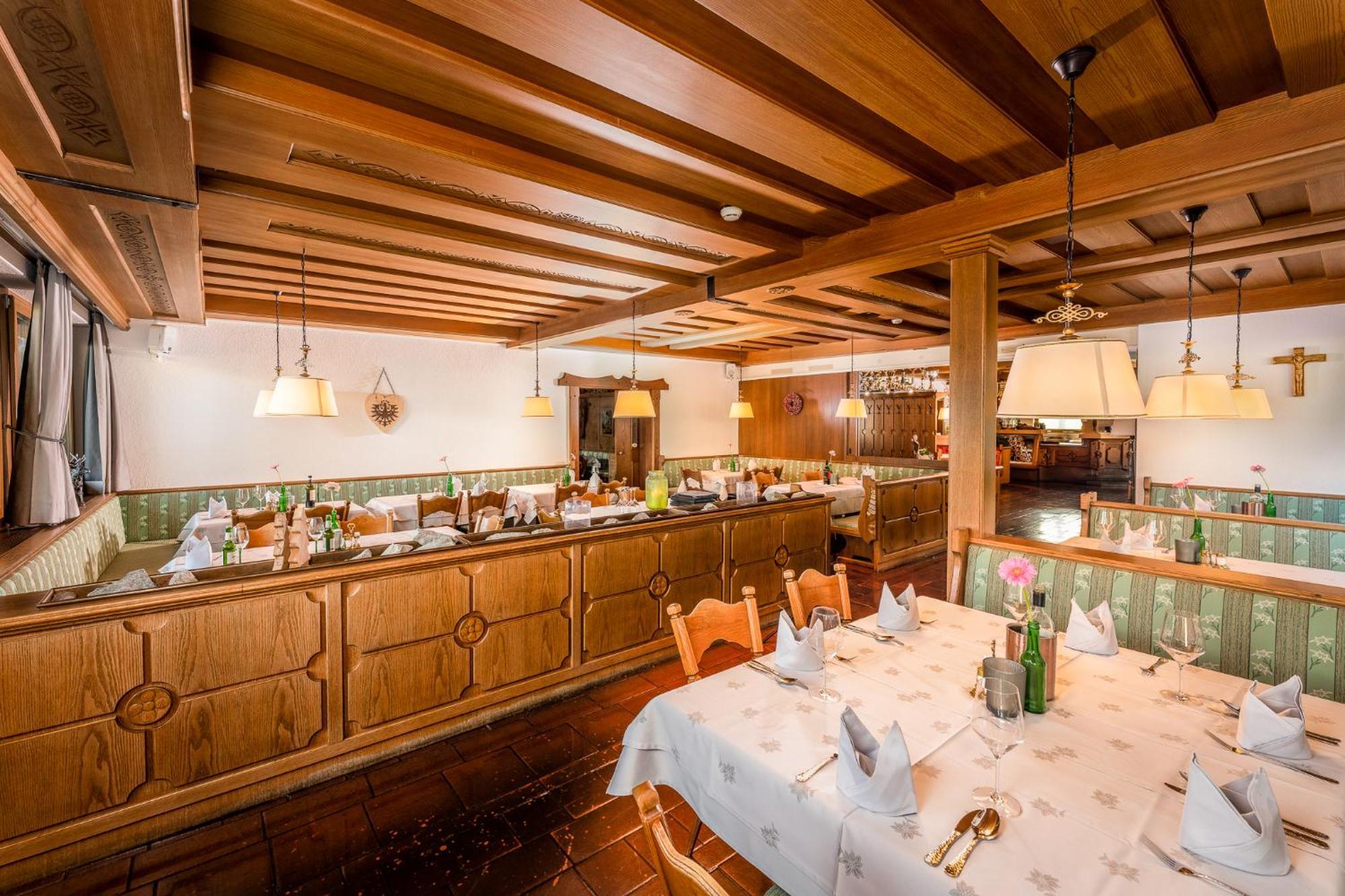 Alpen Wohlfuehlhotel Doerflwirt هينزنبرغ المظهر الخارجي الصورة