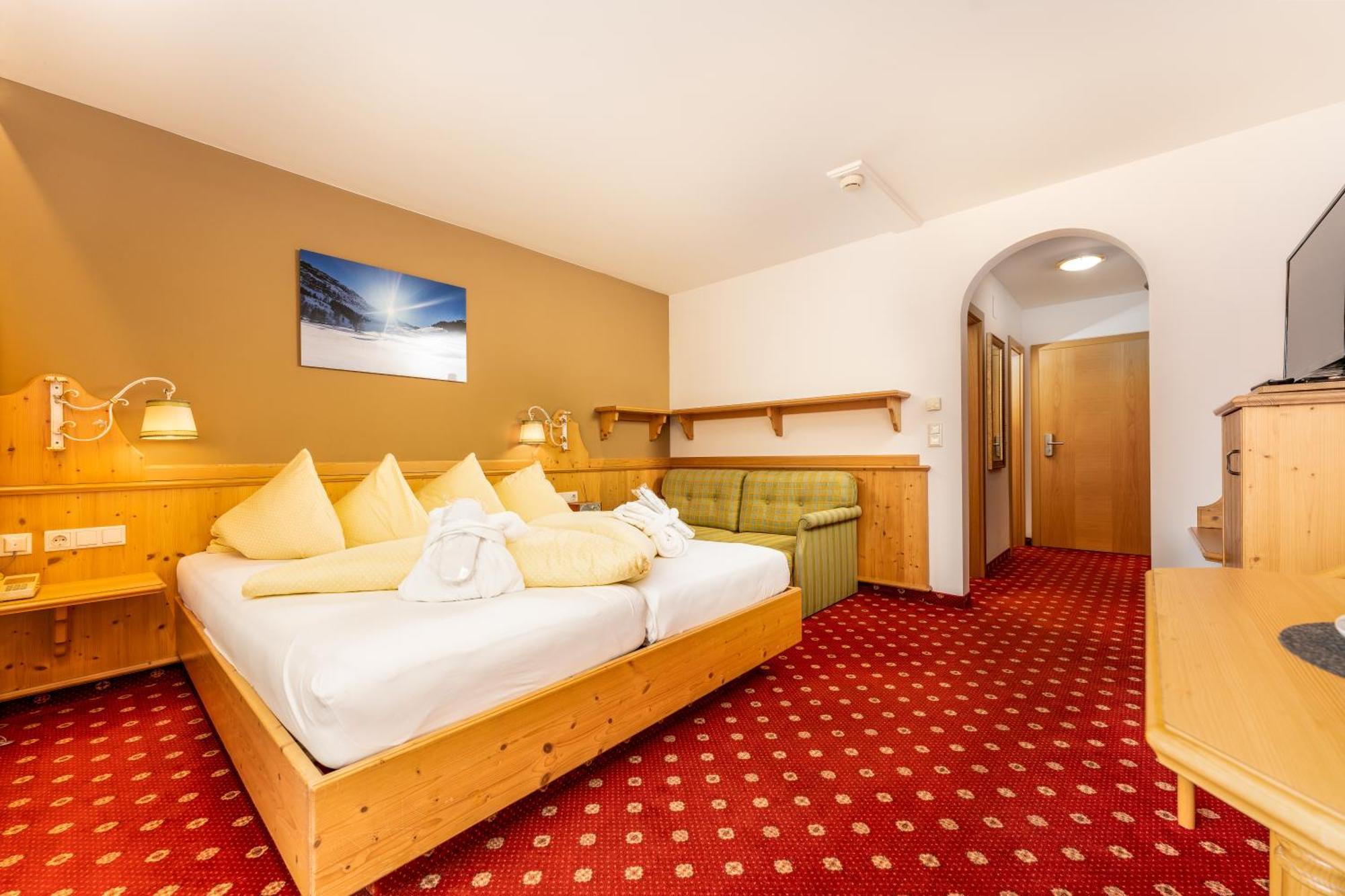 Alpen Wohlfuehlhotel Doerflwirt هينزنبرغ المظهر الخارجي الصورة