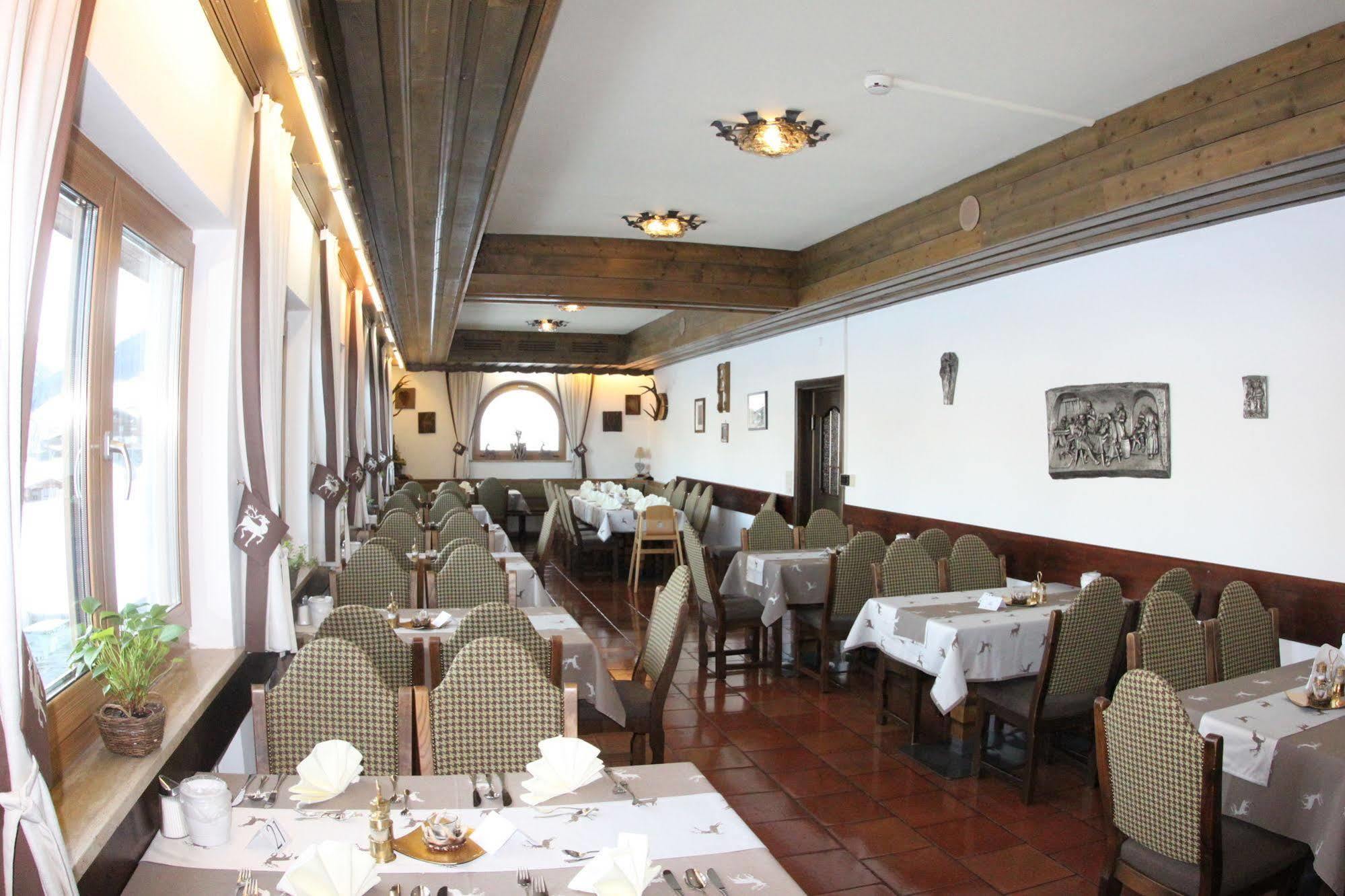 Alpen Wohlfuehlhotel Doerflwirt هينزنبرغ المظهر الخارجي الصورة